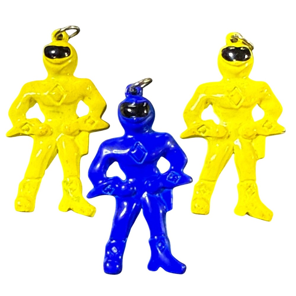 Vintage‎ Metal Power Rangers Inspired Charms Blue Yellow Keychain Pendant Lot